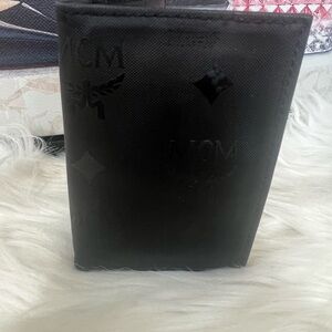 ⭐️MCM Germany bifold wallet